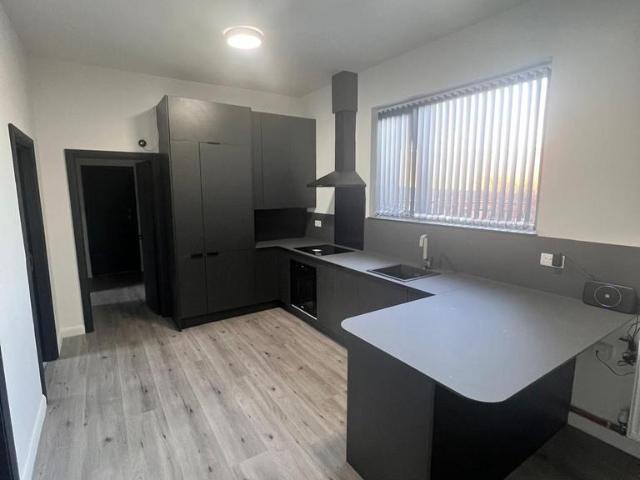 Market Street, Longton, Stoke On. 1 bed house of multiple occupation to rent £495 pcm £114 pw