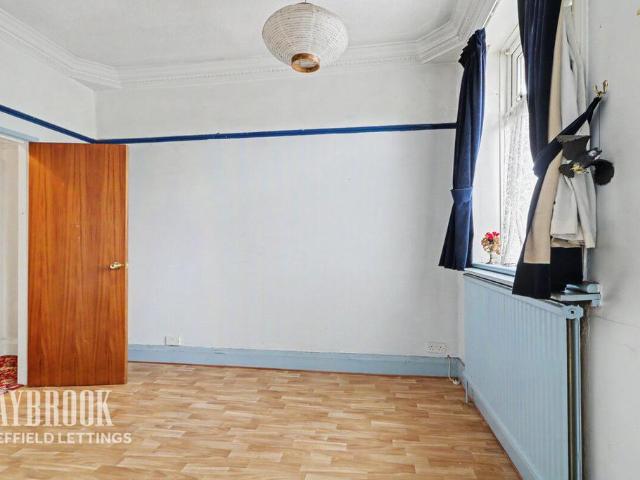 Market Street, Rotherham 3 bed apartment to rent £800 pcm £185 pw