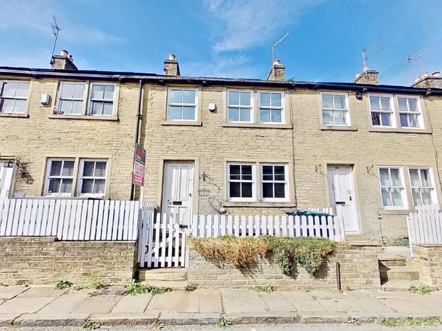 Market Street, Thornton, Bradford BD13, 2 bed terraced house to rent, £695 pcm | PrimeLocation