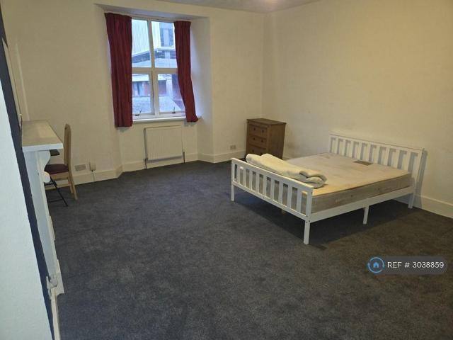 Market Street, Torquay, TQ1 1 bed in a house share to rent £700 pcm £162 pw
