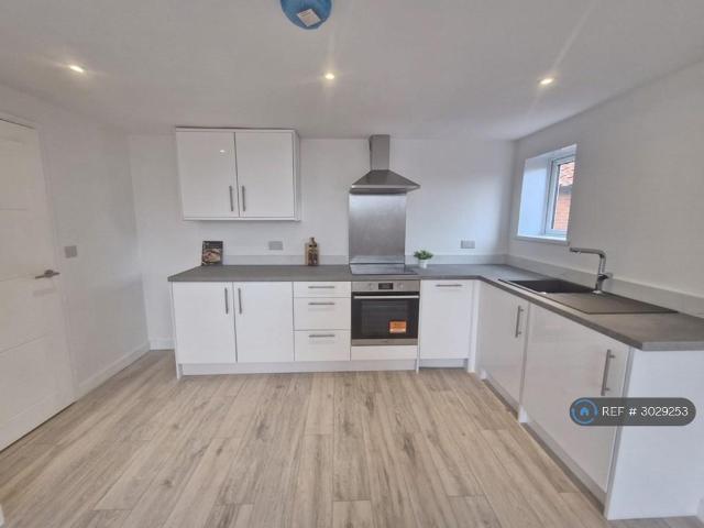 Market Street, Wymondham, NR18 1 bed flat to rent £850 pcm £196 pw