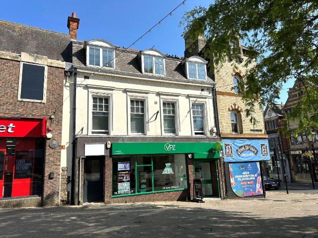 Market Street, Wellingborough NN8, 2 bed flat to rent, £950 pcm | PrimeLocation
