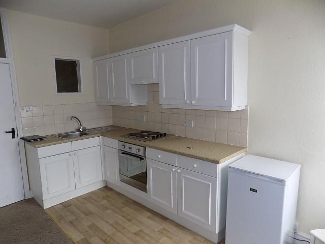 Market Place, Ashbourne, Derbyshire DE6, 1 bed flat to rent, £650 pcm | PrimeLocation