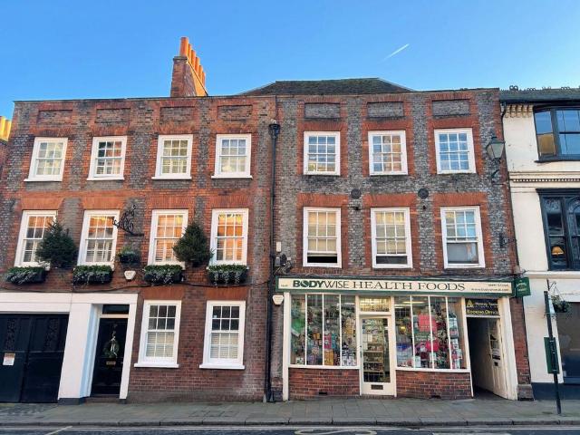 Market Place, Oxfordshire RG9 1 bed apartment to rent £1,000 pcm £231 pw