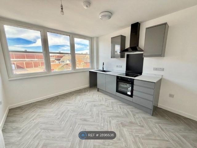 Market Place, Mansfield NG18, 1 bed flat to rent, £675 pcm | PrimeLocation