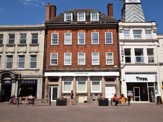 Market Place, Nuneaton 1 bed apartment to rent £750 pcm £173 pw