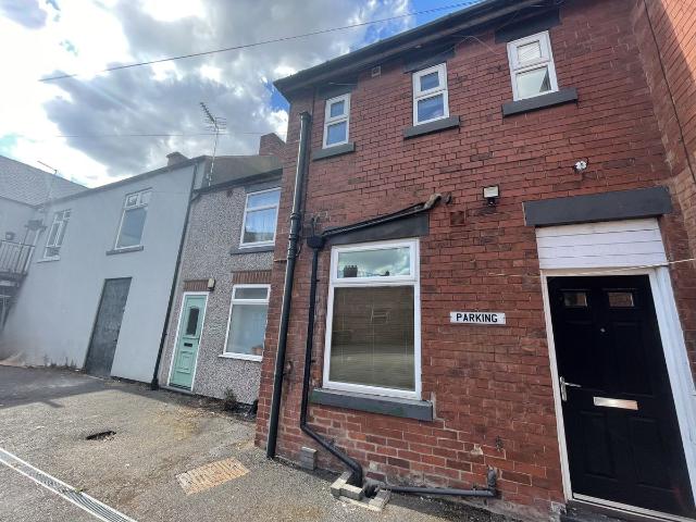 Market Place, Ripley DE5, 2 bed flat to rent, £850 pcm | PrimeLocation