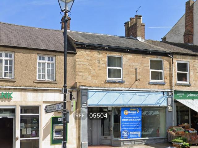 Market Place, Wetherby, West Yorkshire LS22, 2 bed flat to rent, £900 pcm | PrimeLocation