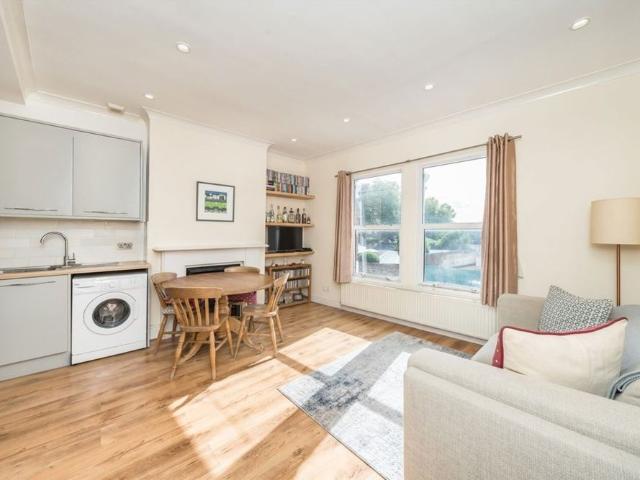 Market Terrace, TW8, London