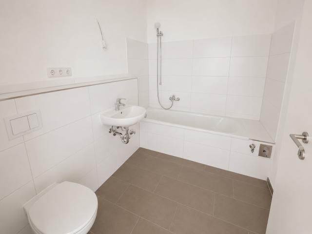 Markkleeberg 3 Zimmer Wohnung lichtdurchflutet, neu saniert, Badewanne
