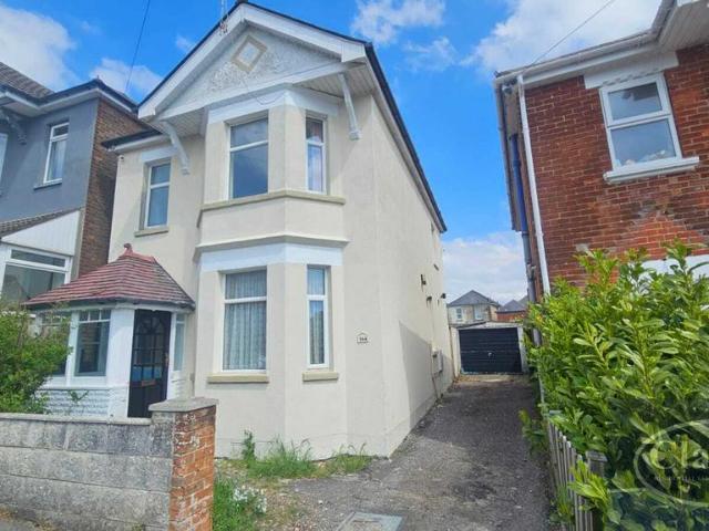 Markham Road, Charminster, Dorset 3 bed detached house to rent £1,800 pcm £415 pw