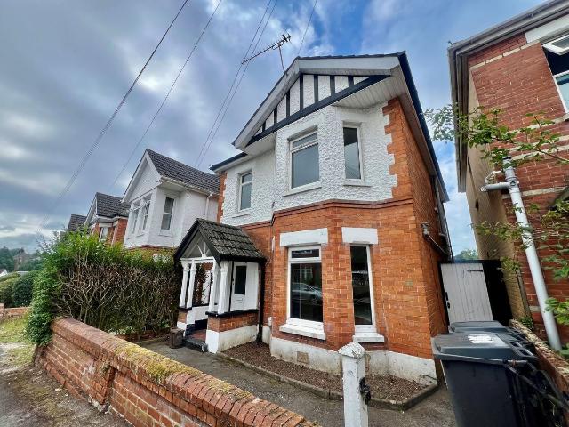 Markham Road, Bournemouth BH9, 4 bed property to rent, £2,200 pcm | PrimeLocation