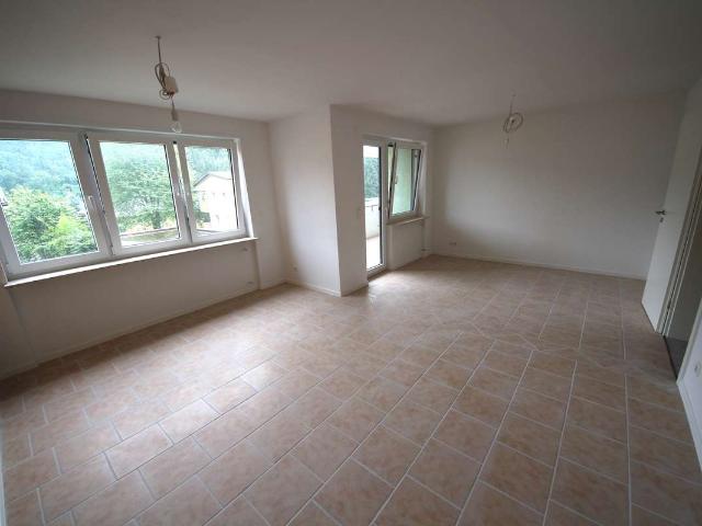 Marko Winter Immobilien Neckarzimmern: Gemütliche 3,5 Zimmer Wohnung mit Balkon