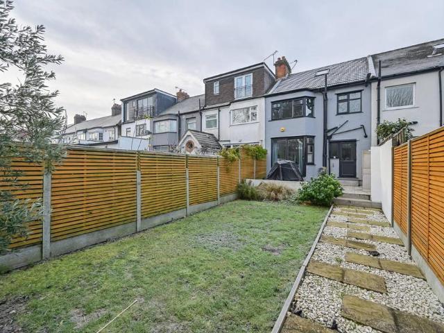 Markmanor Avenue, London, E17 8HH, United Kingdom | 2 bed townhouse for rent #138696157 | Rentberry