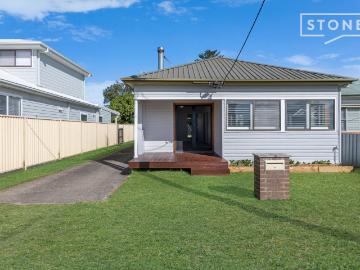 Marks Point, 34 Emily Street