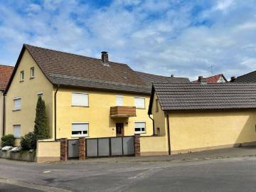 Marktsteinach Einfamilienhaus mit Nebengebäuden