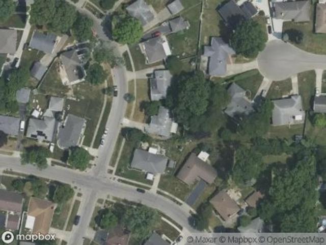 Marland Dr N