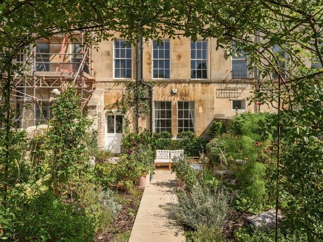 Marlborough Buildings Bath BA1 3 bed maisonette to rent £5,000 pcm £1,154 pw