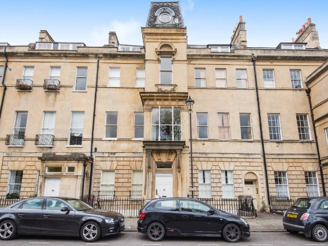 Marlborough Buildings, Bath BA1, 2 bed flat to rent, £1,850 pcm | PrimeLocation
