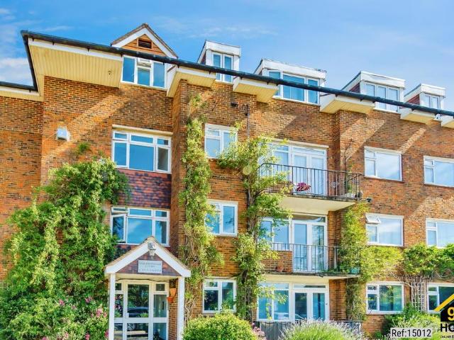 Marlborough Court, Westerham, United. 2 bed flat to rent £1,450 pcm £335 pw