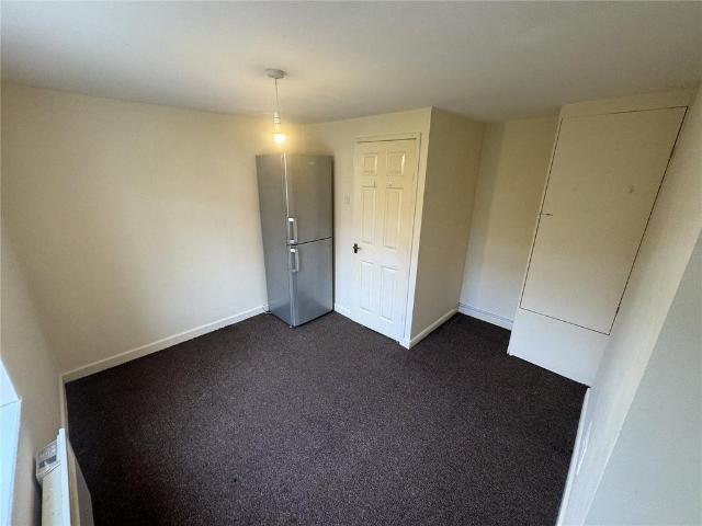 Marlborough Grove, Prenton CH43 1 bed apartment to rent £625 pcm £144 pw