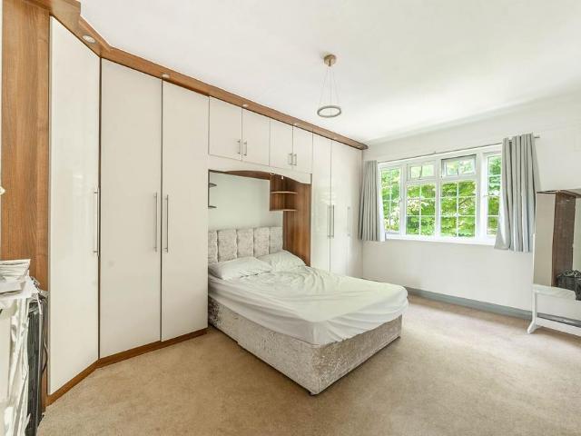 Marlborough Hill, Harrow, HA1 2 bed flat to rent £3,000 pcm £692 pw