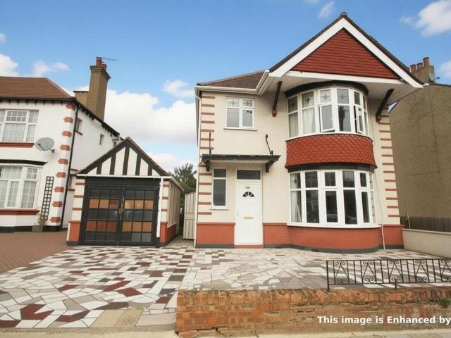 Marlborough Hill, HARROW Studio to rent £1,125 pcm £260 pw