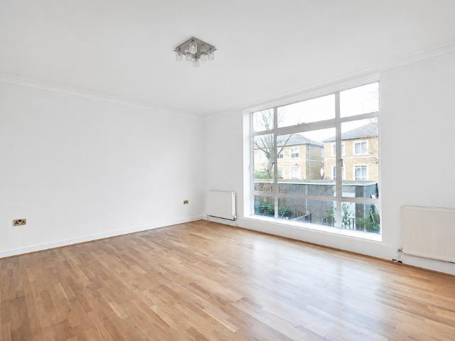 Marlborough Hill, London NW8 4 bed house to rent £8,500 pcm £1,962 pw