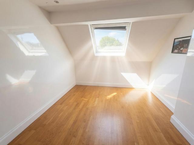 Marlborough Road, Archway, N19 2 bed flat to rent £2,396 pcm £553 pw