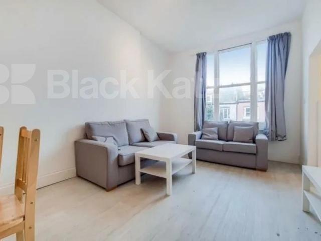 Marlborough Road, Archway N19, 5 bed maisonette to rent, £5,503 pcm | PrimeLocation