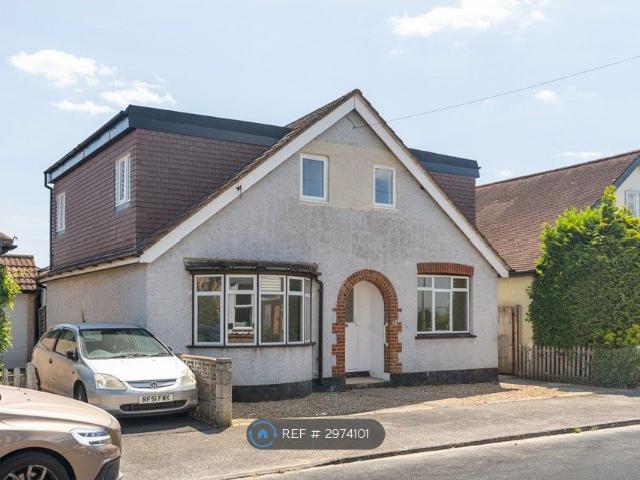 Marlborough Road, Ashford TW15, Studio to rent, £795 pcm | PrimeLocation