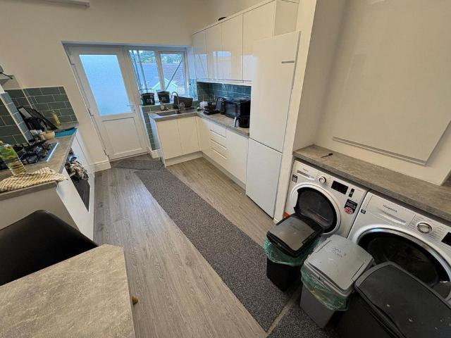 Marlborough Road, Brynmill, SA2 4 bed terraced house to rent £1,640 pcm £378 pw