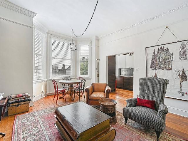 Marlborough Road, Chiswick, London W4, 2 bed flat to rent, £2,500 pcm | PrimeLocation