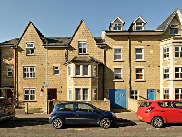 Marlborough Road, Grandpont, Oxford 1 bed flat to rent £1,595 pcm £368 pw