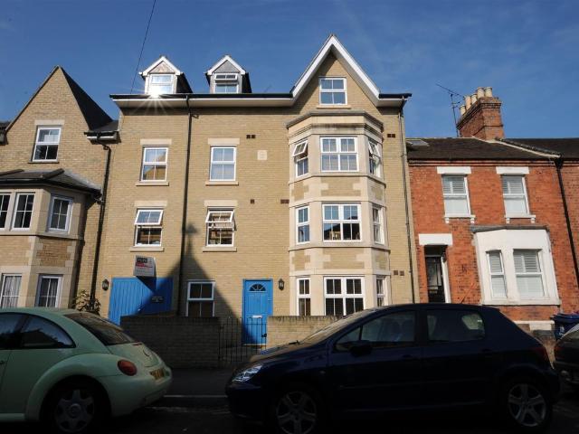 Marlborough Road, Grandpont, Oxford OX1, 1 bed flat to rent, £1,550 pcm | PrimeLocation