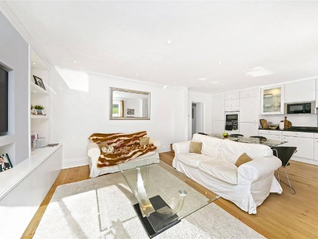 Marlborough Road, Richmond TW10, 4 bed flat to rent, £5,500 pcm | PrimeLocation