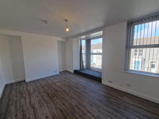Marlborough Road, SA2 0DZ, Brynmill