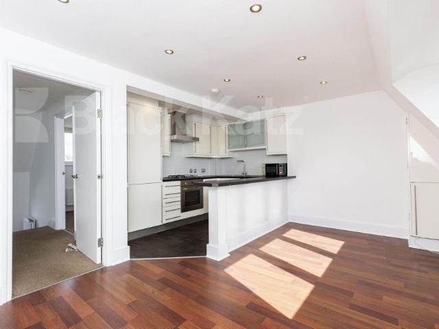 Marlborough Road, Upper Holloway N19, 3 bed flat to rent, £3,497 pcm | PrimeLocation
