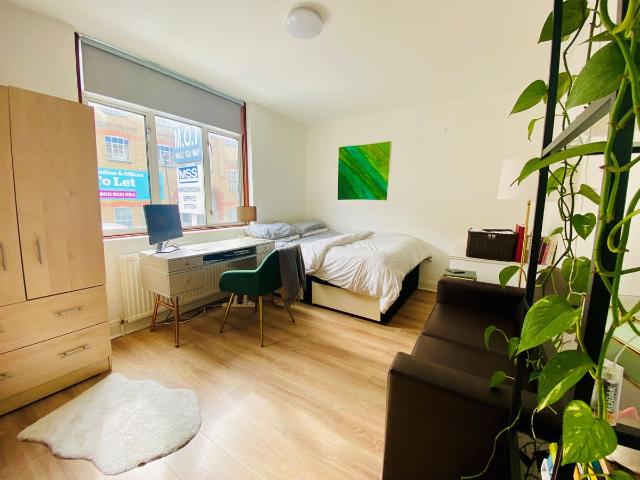 Marlborough Road, Upper Holloway N19, Studio to rent, £1,600 pcm | PrimeLocation