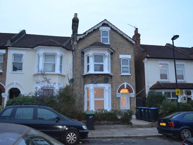 Marlborough Road, Wood Green N22, 3 bed flat to rent, £2,095 pcm | PrimeLocation