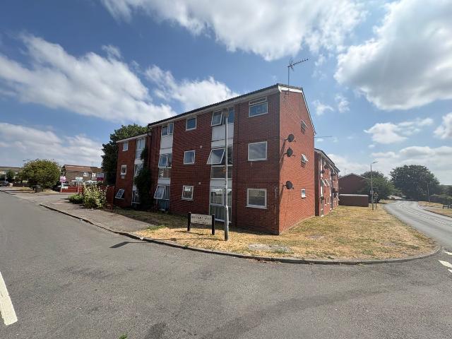 Marley Court, Broxbourne EN10, 2 bed flat to rent, £1,450 pcm | PrimeLocation