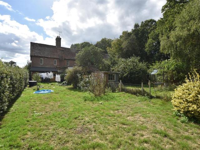 Marley Lane, Battle TN33, 3 bed cottage to rent, £1,850 pcm | PrimeLocation