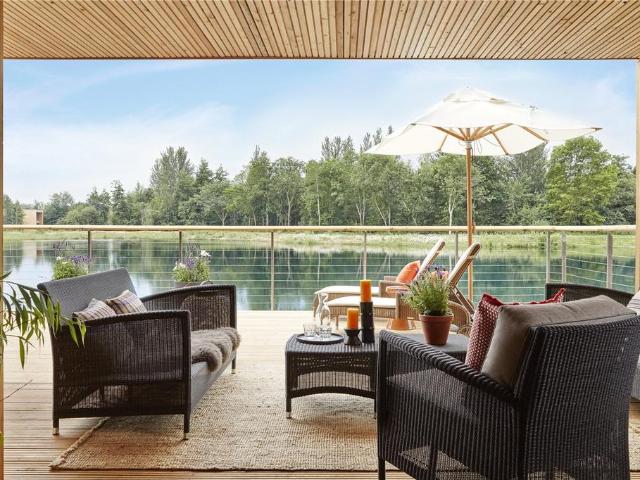 Marley View, Coln Waters, Lechlade. 3 bed penthouse to rent £10,500 pcm £2,423 pw