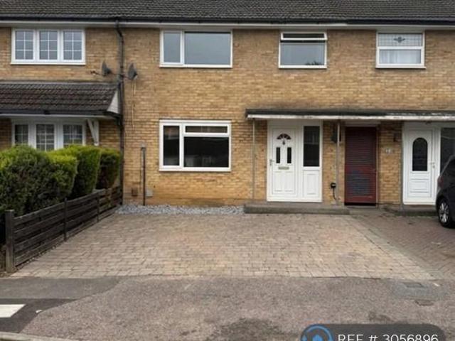 Marlins Turn, Hemel Hempstead, HP1 2 bed terraced house to rent £1,600 pcm £369 pw