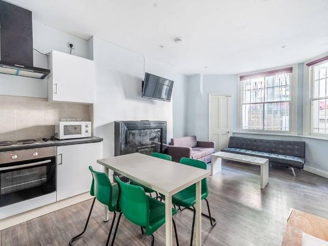 Marloes Road, Kensington, London W8, 1 bed flat to rent, £4,334 pcm | PrimeLocation