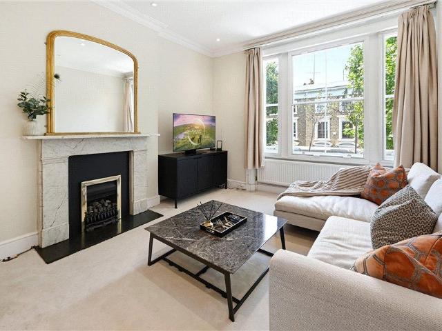 Marloes Road, London, W8 2 bed apartment to rent £3,500 pcm £808 pw
