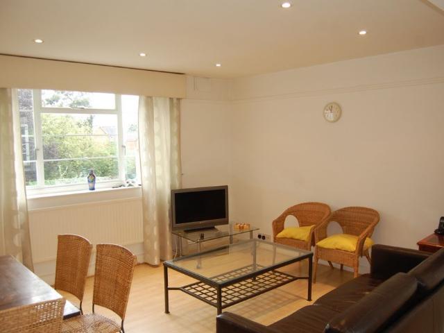 Marlow Court, Willesden Lane, Willesden/Brondesbury NW6, 2 bed flat to rent, £2,200 pcm | PrimeLocation