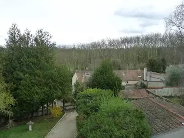 Marly le Roi 78160 Location appartement 3 pièces t3 au dernier étage