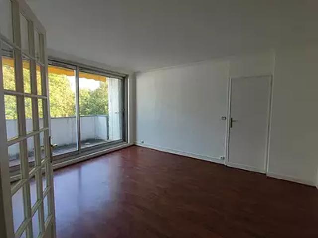 Marly le Roi 78160 Location appartement 3 pièces t3 au dernier étage cave