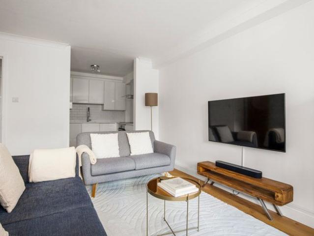 Marlyn Lodge, Portsoken Street, London, E1 8RB, 2 Portsoken Street